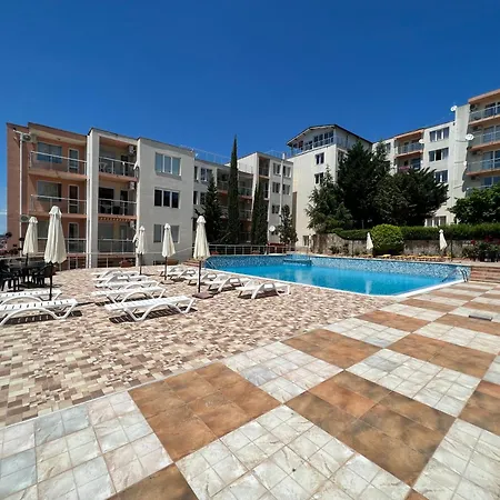 Vista Apartment *